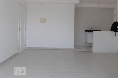 Sala de apartamento para alugar com 3 quartos, 62m² em Jardim Santa Emília, São Paulo