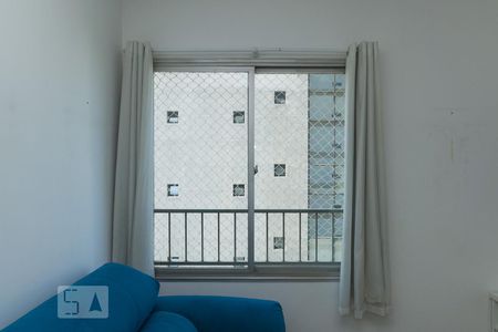 Janela da sala de apartamento à venda com 1 quarto, 50m² em Vila Clementino, São Paulo