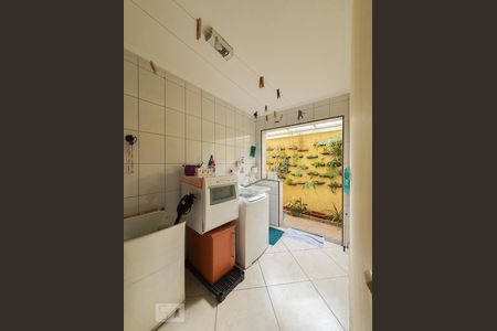 Área de serviço  de casa para alugar com 3 quartos, 180m² em Vila Marte, São Paulo