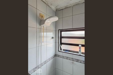 Casa à venda com 180m², 3 quartos e 5 vagas Casa à venda com 180m², 3 quartos e 5 vagasDetalhe do banheiro da suíte