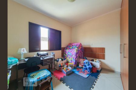 Casa à venda com 180m², 3 quartos e 5 vagas Casa à venda com 180m², 3 quartos e 5 vagasQuarto 1