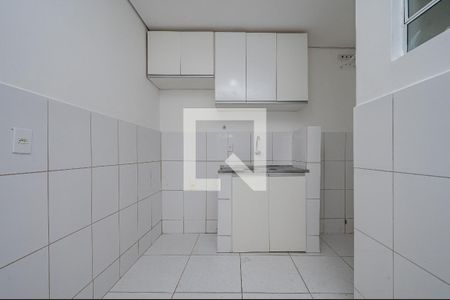 Cozinha de casa para alugar com 1 quarto, 35m² em Vila Guarani (z Sul), São Paulo
