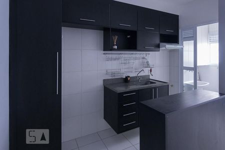 Cozinha de apartamento para alugar com 1 quarto, 33m² em Barra Funda, São Paulo