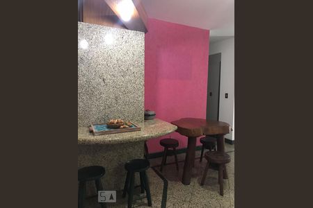 Sala de apartamento para alugar com 3 quartos, 80m² em Recreio dos Bandeirantes, Rio de Janeiro