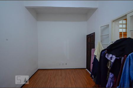 Quarto 1 de apartamento para alugar com 2 quartos, 75m² em São Cristóvão, Rio de Janeiro