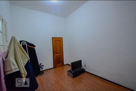 Quarto 1 de apartamento para alugar com 2 quartos, 75m² em São Cristóvão, Rio de Janeiro