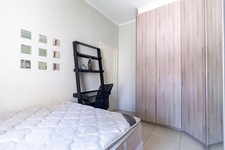 Quarto 2 de casa à venda com 3 quartos, 270m² em Vila Congonhas, São Paulo