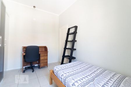 Quarto 1 de casa para alugar com 3 quartos, 160m² em Vila Congonhas, São Paulo