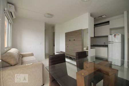 Sala de apartamento para alugar com 3 quartos, 65m² em Humaitá, Porto Alegre