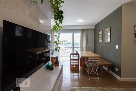 Apartamento para alugar com 2 quartos, 71m² em Cristo Rei, Curitiba