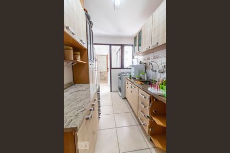 Cozinha de apartamento para alugar com 3 quartos, 72m² em Vila Olímpia, São Paulo