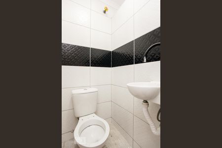 Banheiro de apartamento para alugar com 2 quartos, 53m² em Vila São Pedro, Guarulhos