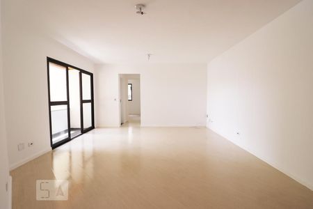 Apartamento à venda com 72m², 2 quartos e 1 vagaSala