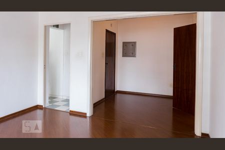 Detalhe Sala  de apartamento para alugar com 2 quartos, 90m² em Liberdade, São Paulo