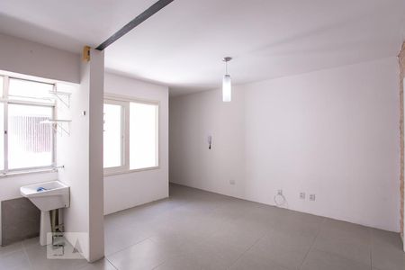 Sala/Cozinha de apartamento para alugar com 1 quarto, 43m² em Centro Histórico, Porto Alegre