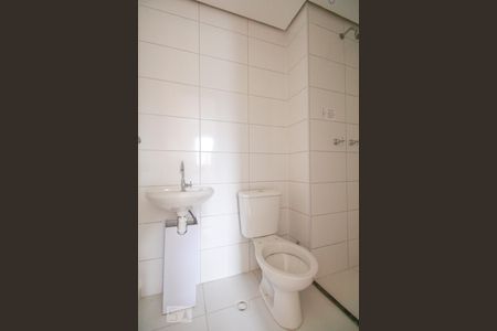Banheiro de apartamento para alugar com 2 quartos, 40m² em Vila Ema, São Paulo