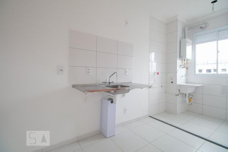 Cozinha de apartamento para alugar com 2 quartos, 40m² em Vila Ema, São Paulo