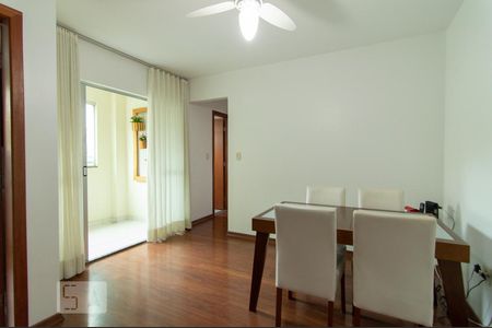 Sala de apartamento à venda com 2 quartos, 56m² em Manacás, Belo Horizonte