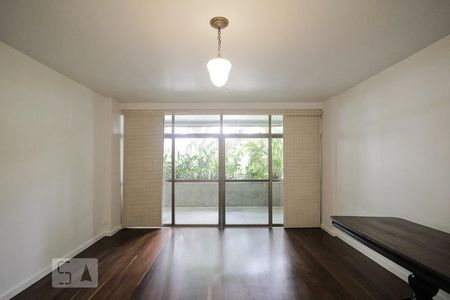 Sala de apartamento à venda com 3 quartos, 140m² em Barra da Tijuca, Rio de Janeiro