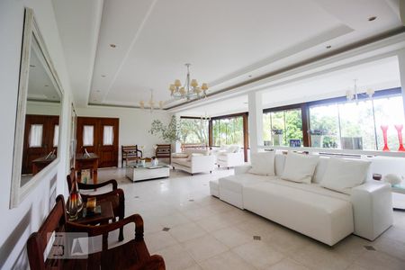 Sala de casa de condomínio para alugar com 3 quartos, 1500m² em Vargem Pequena, Rio de Janeiro