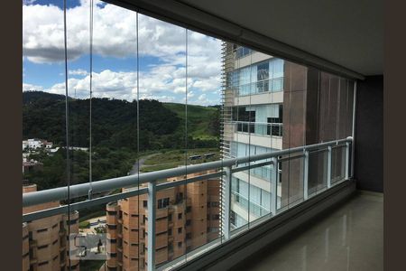 Apartamento para alugar com 3 quartos, 196m² em Empresarial 18 do Forte, Barueri