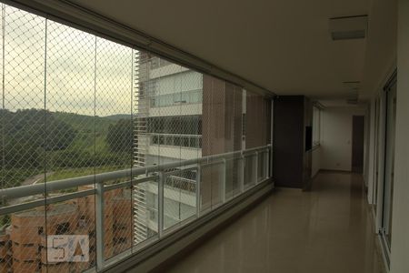 Apartamento para alugar com 3 quartos, 196m² em Empresarial 18 do Forte, Barueri