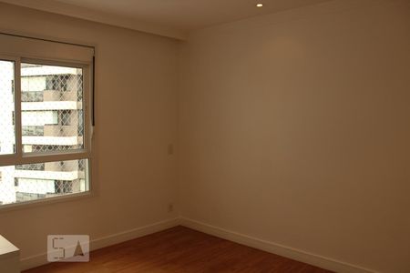 Apartamento para alugar com 3 quartos, 196m² em Empresarial 18 do Forte, Barueri