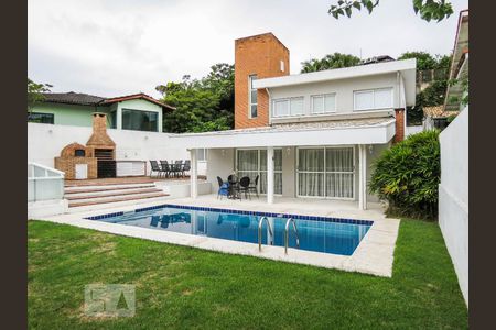 PISCINA de casa à venda com 5 quartos, 460m² em Parque dos Príncipes, São Paulo