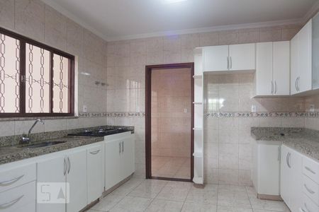 Cozinha de casa para alugar com 3 quartos, 250m² em Jardim Campos Elíseos, Campinas