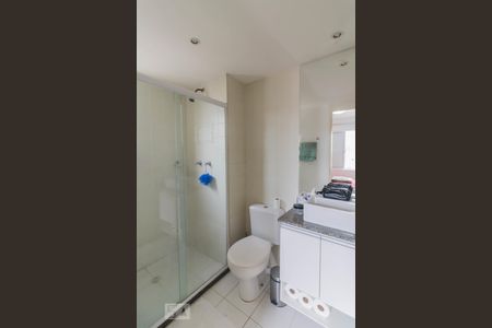 Banheiro da suíte de apartamento à venda com 3 quartos, 61m² em Vila Endres , Guarulhos