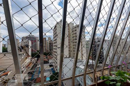 Vista da Sala  de apartamento para alugar com 3 quartos, 70m² em Icaraí, Niterói