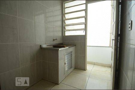 Cozinha de apartamento à venda com 2 quartos, 55m² em Centro Histórico, Porto Alegre