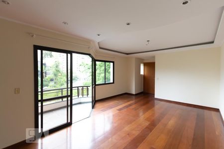 Sala de apartamento à venda com 3 quartos, 123m² em Vila Suzana, São Paulo