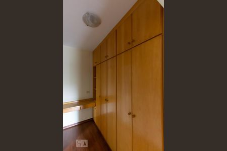 Closet da suíte de apartamento à venda com 3 quartos, 123m² em Vila Suzana, São Paulo