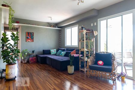 Sala de apartamento para alugar com 3 quartos, 116m² em Jardim das Acácias, São Paulo