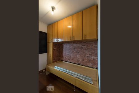 Quarto 1 (Armários) de apartamento à venda com 3 quartos, 74m² em Vila Vera, São Paulo