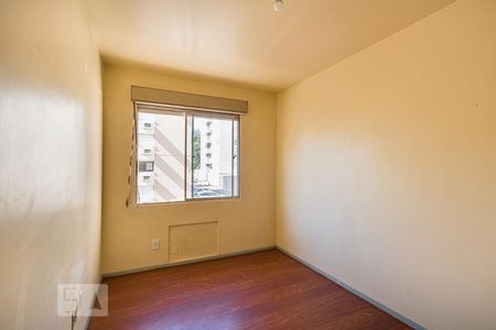 Quarto 1 de apartamento para alugar com 2 quartos, 61m² em Rubem Berta, Porto Alegre