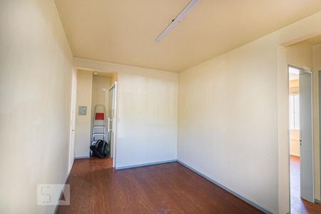 Sala de apartamento para alugar com 2 quartos, 61m² em Rubem Berta, Porto Alegre