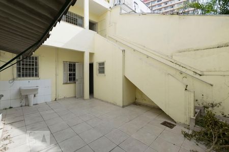 Subsolo - Fundos de casa à venda com 3 quartos, 200m² em Vila Mariana, São Paulo