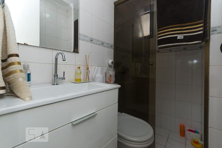 Banheiro de apartamento para alugar com 2 quartos, 58m² em Vila Monte Alegre, São Paulo