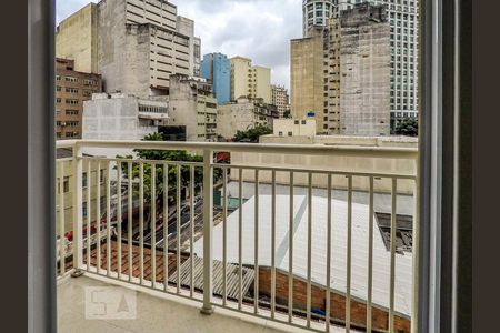 Sacada de kitnet/studio para alugar com 1 quarto, 28m² em Liberdade, São Paulo