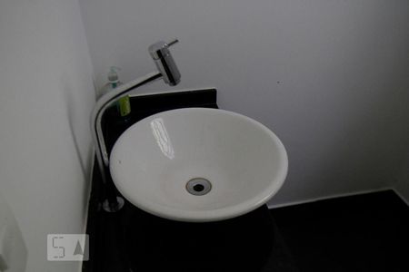 Casa para alugar com 6 quartos, 330m² em Pacaembu, São Paulo