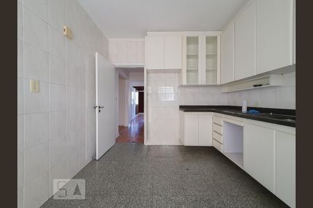 Cozinha de apartamento para alugar com 3 quartos, 129m² em Cambuci, São Paulo