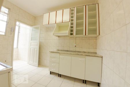 Cozinha de apartamento à venda com 2 quartos, 53m² em Floresta, Porto Alegre