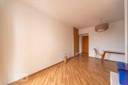 Sala de apartamento para alugar com 2 quartos, 64m² em Vila Valparaíso, Santo André