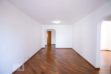 Sala de apartamento para alugar com 2 quartos, 68m² em Vila Alexandria, São Paulo