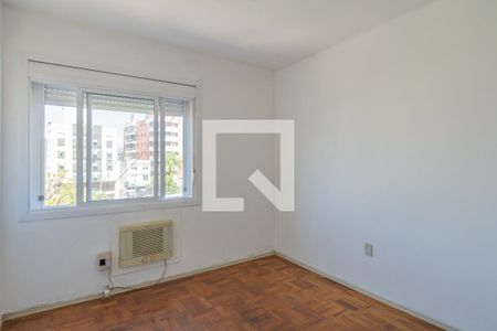 Quarto 2 de apartamento para alugar com 2 quartos, 70m² em Azenha, Porto Alegre