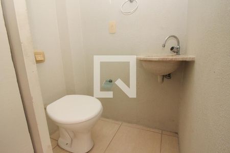 Lavabo de apartamento para alugar com 2 quartos, 70m² em Azenha, Porto Alegre