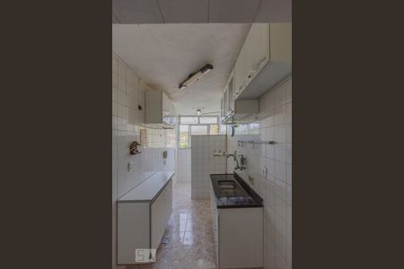 Cozinha de apartamento à venda com 2 quartos, 58m² em Fonseca, Niterói