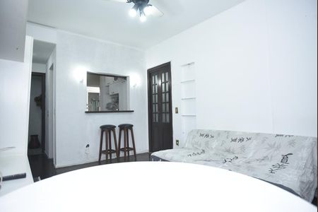 Sala de apartamento para alugar com 3 quartos, 64m² em Moneró, Rio de Janeiro